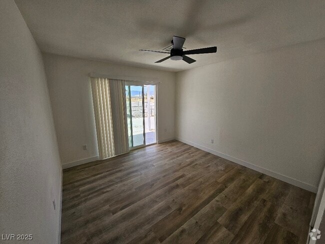 Building Photo - 1083 E Calvada Blvd Rental