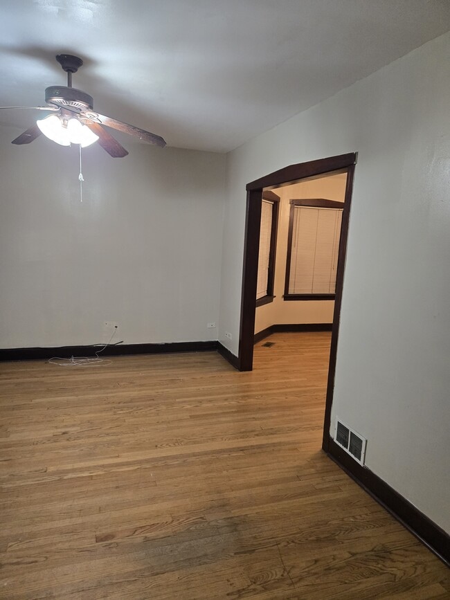 Photo - 8028 Floral Ave Unidad 1A