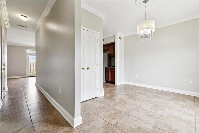 1250 Primrose Dr