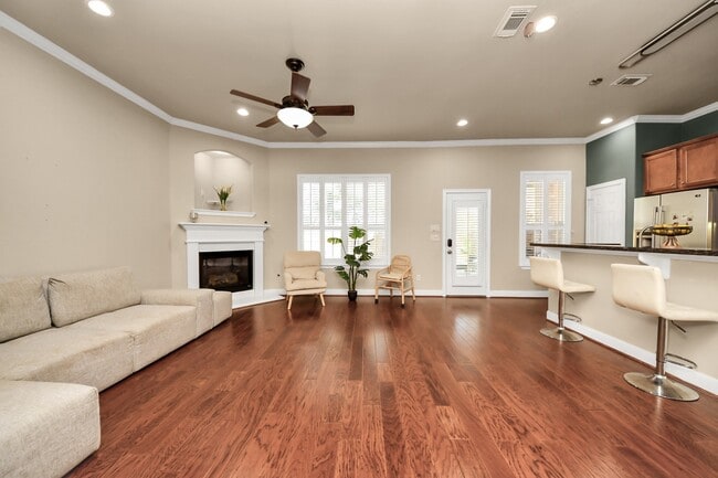 Photo - 10342 Solitaire Cir