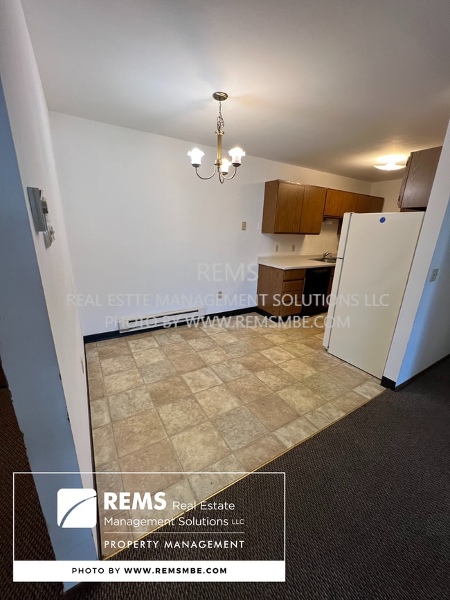 Photo - 564 E Slifer St Unit 10