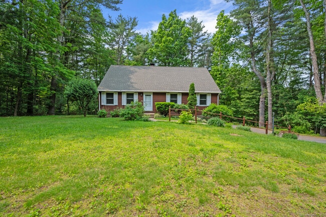 Photo - 108 Monson Rd Unidad A