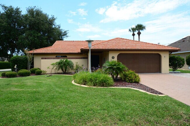 Absolutely adorable 3 bedrooms 2 bath Cana... - Absolutely adorable 3 bedrooms 2 bath Cana... Apartment
