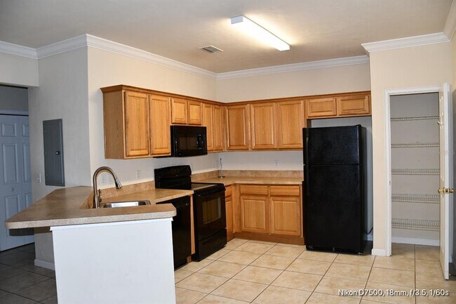 Photo - 2165 NW 10th St