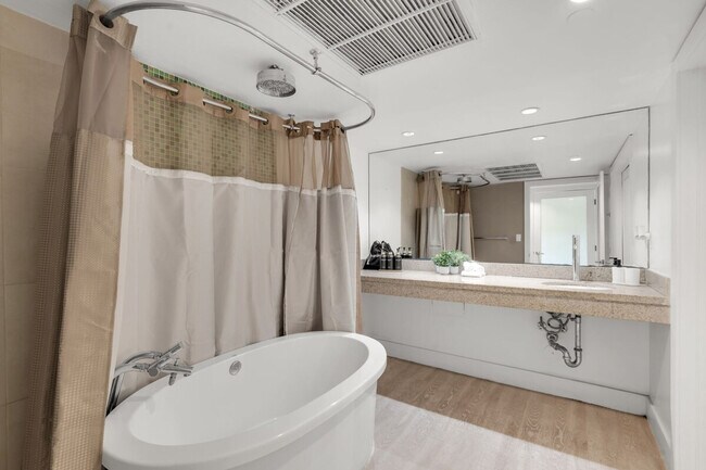 Photo - 1130 Ocean Dr Unit SI ID1540440P