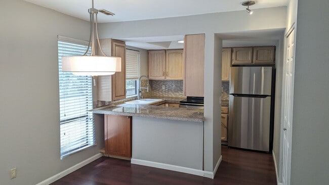 Photo - 10819 NE 37th Pl Unit 107