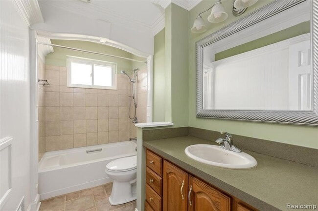 Photo - 30745 Iroquois Dr