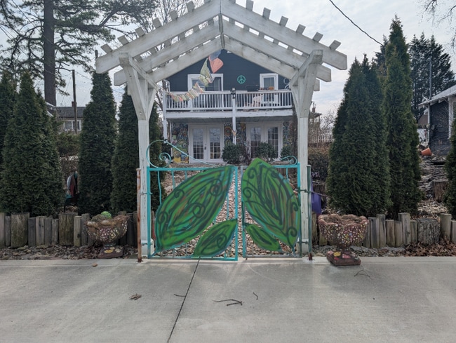 Photo - 306 Davis St