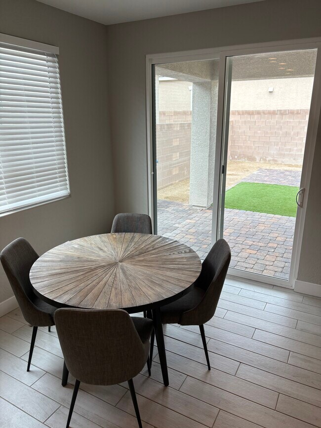 Photo - 104 Barton Bay Ave