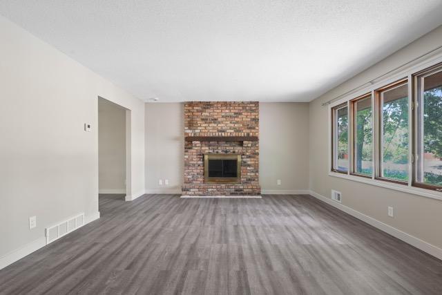 Photo - 5829 Winnetka Ave N