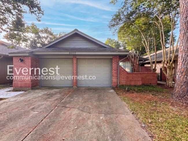 Building Photo - 8602 Laurel Trails Dr