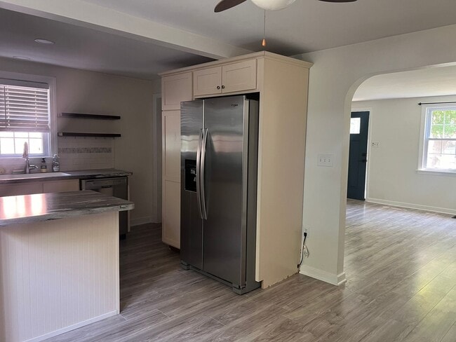 Photo - Coming Soon! Beautiful 3bd 1ba Lancaster semi-detached Home