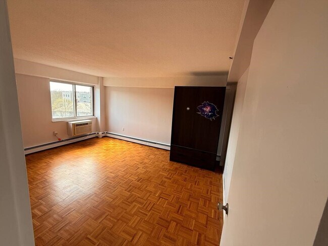 Photo - 1025 Hancock St Unit 6J