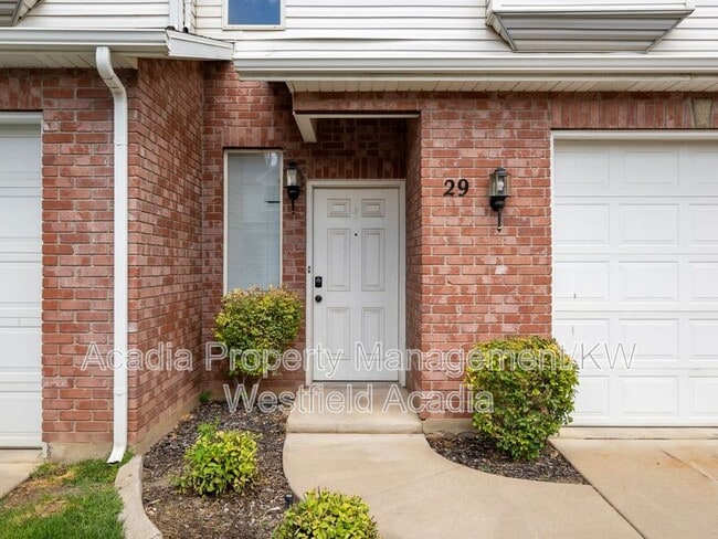 Photo - 130 Peregrine Ln