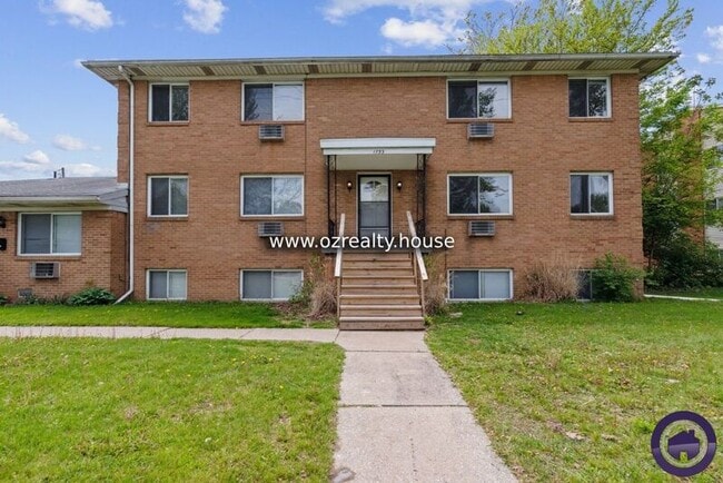 Photo - 1733 Christian Ave Casa