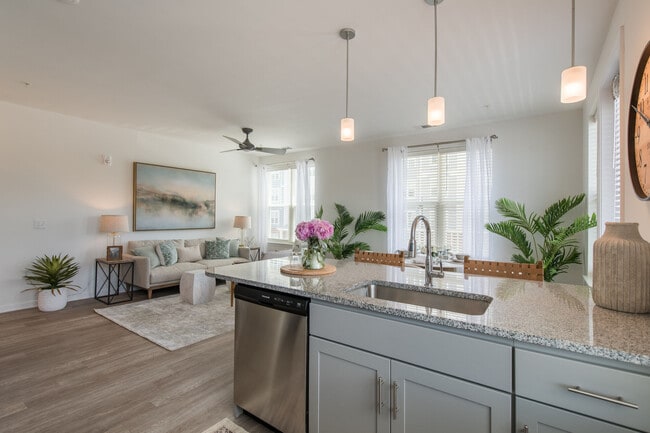 Photo - Commonwealth Apartments