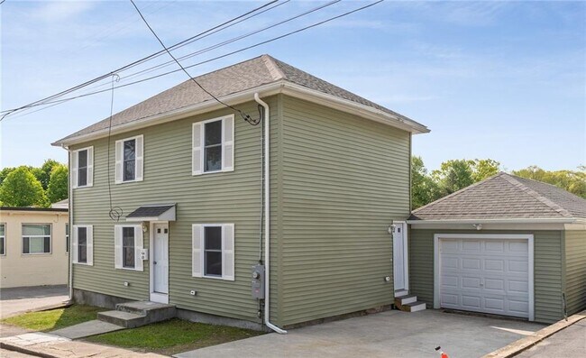 Photo - 15 Brayton St Apartment