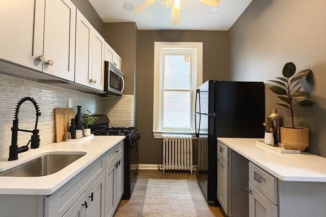 Photo - 347 Kerlin St Unit 2