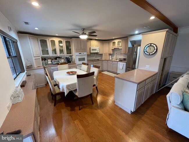 Photo - 4026 Society Dr