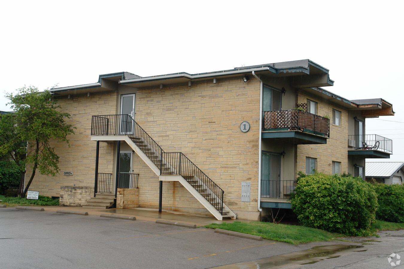 Colony East Apartments - Colony East Apartments