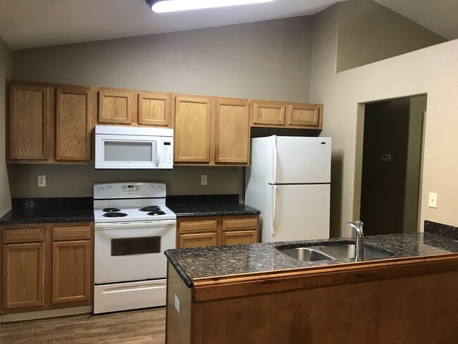 Photo - KU3-Santa Fe Triplex 3 Unit KU3-642