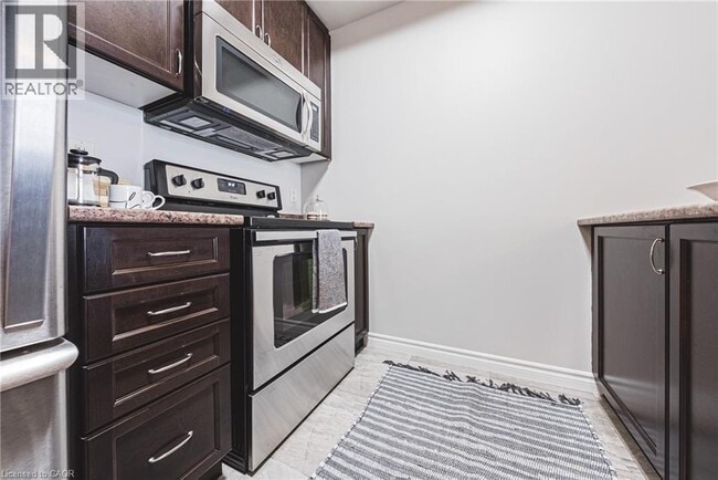 Photo - 35 Southshore Cres Unit 221