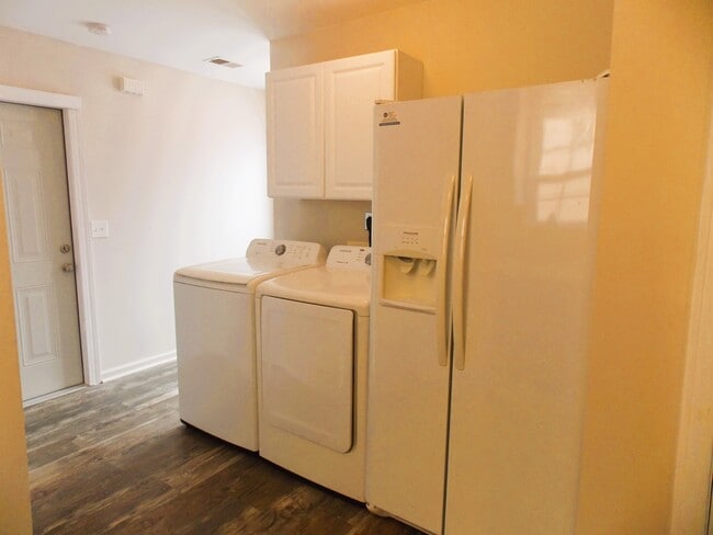 Photo - 221 Addison Cottage Way