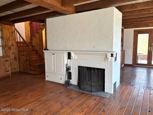 Photo - 30 1st St