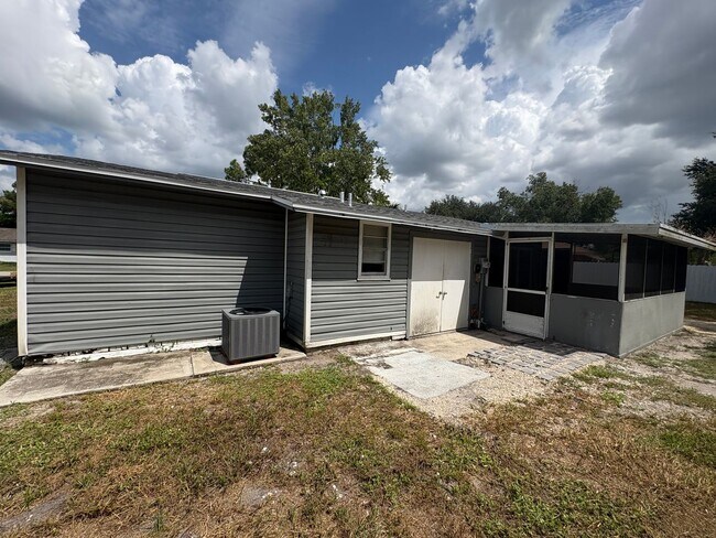 Photo - 424 Valley Dr