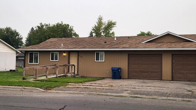 Photo - WYO2102 Unidad 2104