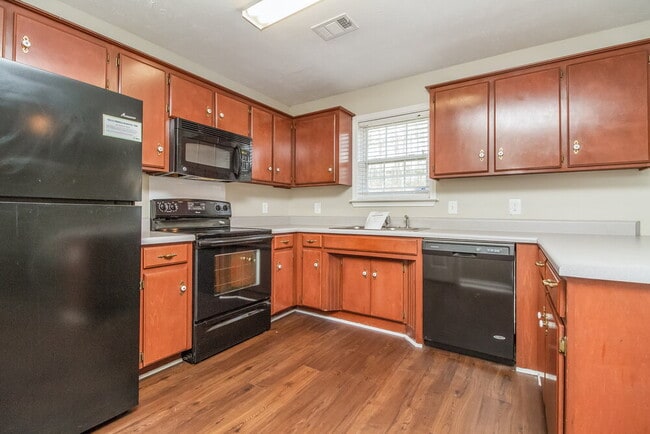 Photo - 4465 Winton Dr