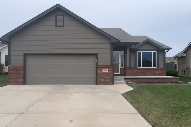 Building Photo - Welcome Home to This Spacious 5 Bedroom in Park City!