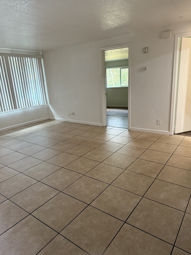 Livingroom - 2018 4th St Unit 2018