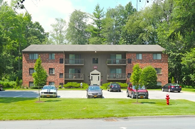 Building Photo - Crescent Village Rental