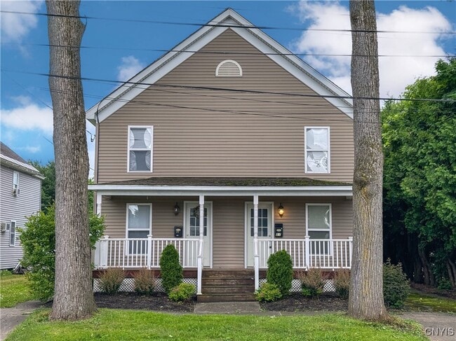 Building Photo - 27 Greenman Ave Rental