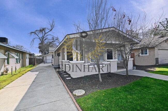 Photo - 630 E Dudley Ave