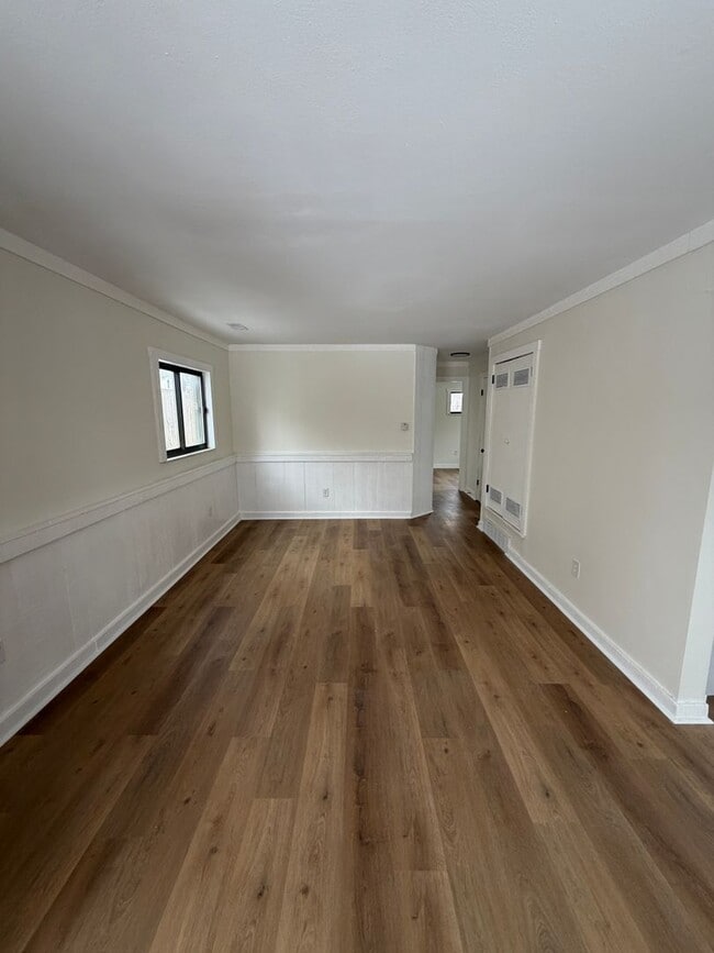 Building Photo - 1500 E 25th Ave Unit 1