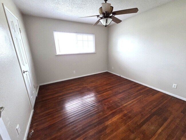 Photo - Charming 3 Bedroom 2 Bath Home