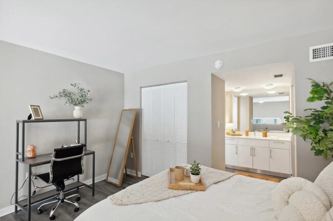 Photo - The Cloisters Miami