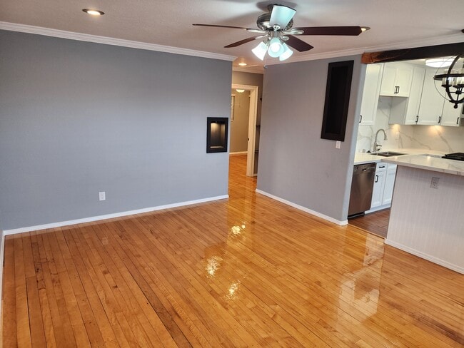 Photo - 3784 Keating St Unidad 3784