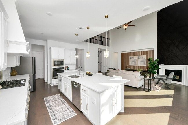 Photo - 10719 Klaria Cres Ct