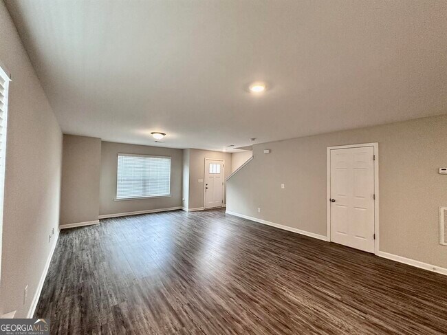 4458 Pinscher St