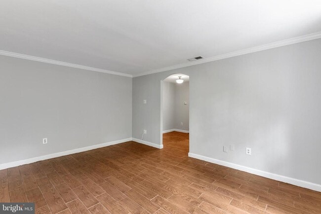 Photo - 702 S Arlington Mill Dr Unit 304