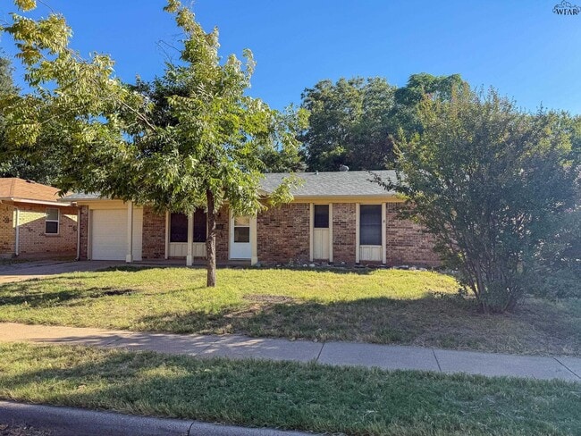 Photo - 5011 Rock Point St