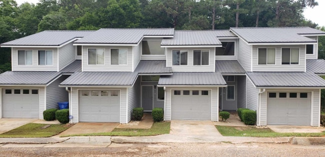 Photo - 153 Candlebrook Dr