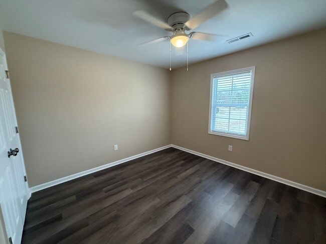 Photo - Nice 2 Bedroom, 2 bath duplex