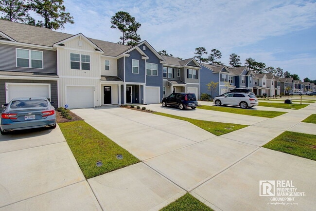 Photo - 174 Haventree Ct