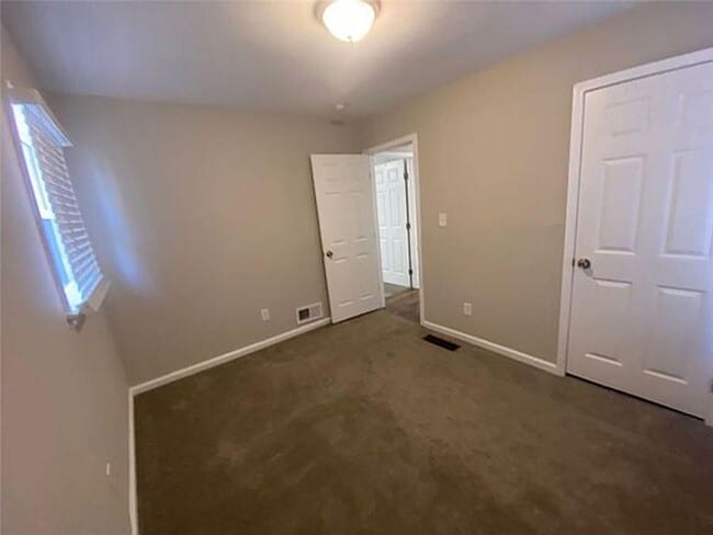 Photo - 2490 Brentwood Rd