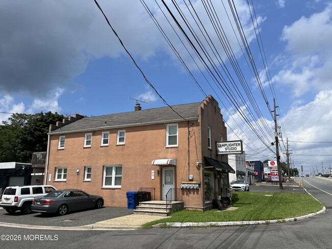 Building Photo - 406 NJ-35 Unit Apt 3