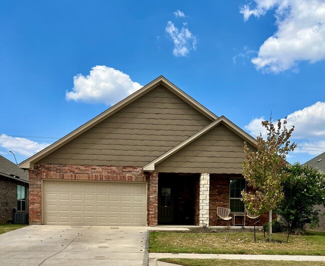 3 bedroom 2 Bath home located in McPherson... - 3 bedroom 2 Bath home located in McPherson...